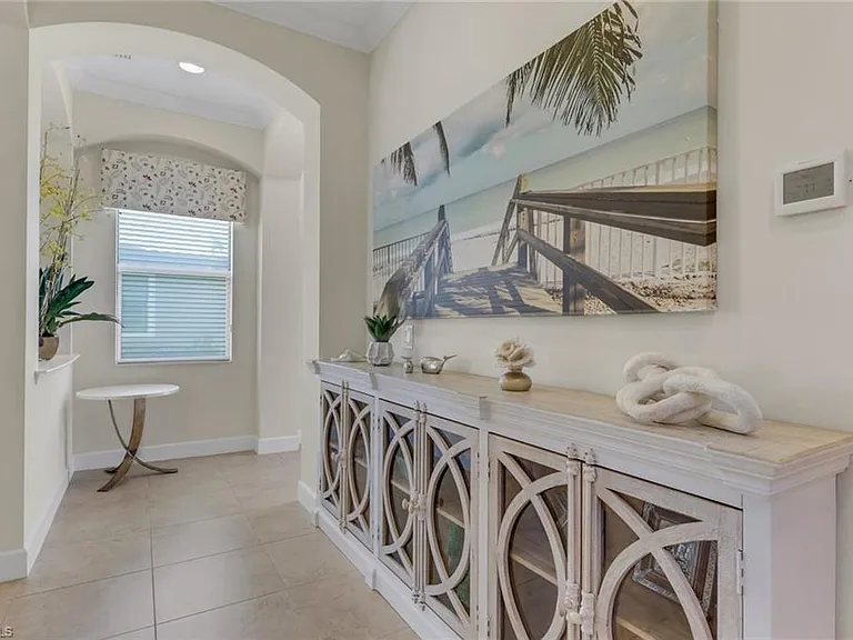 9142 Isla Bella Cir — Photo 2