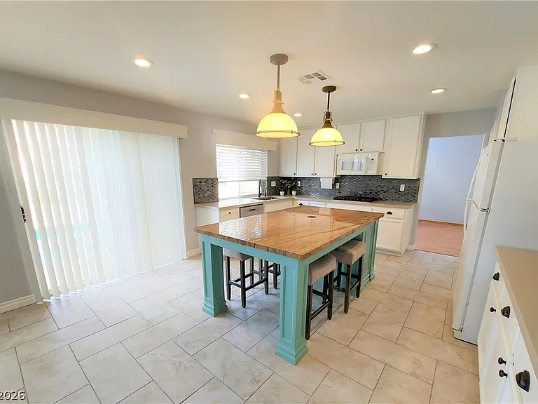 8272 Tibana Way — Photo 9