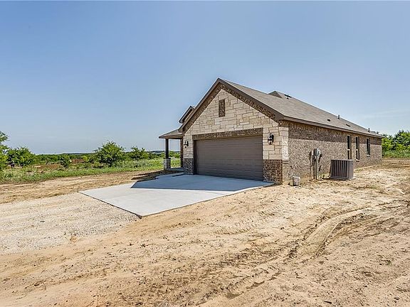 3rd image of 2508 Emerald Forest Dr