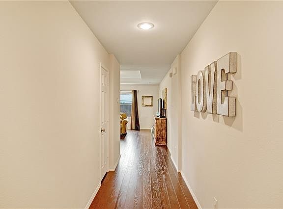 4th image of 224 Citrus Dr