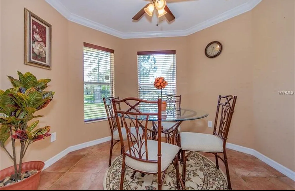 3 bed, 1405 sqft, $1,995 — Photo 4