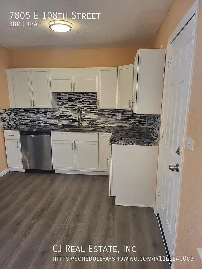 3 bed, $1,600 — Photo 3