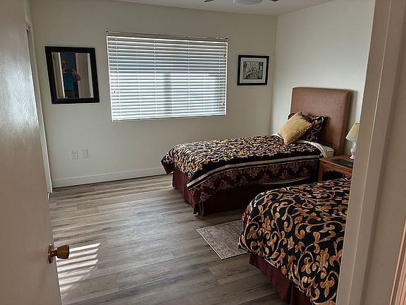 5th image of 9936 W Mountain View Rd