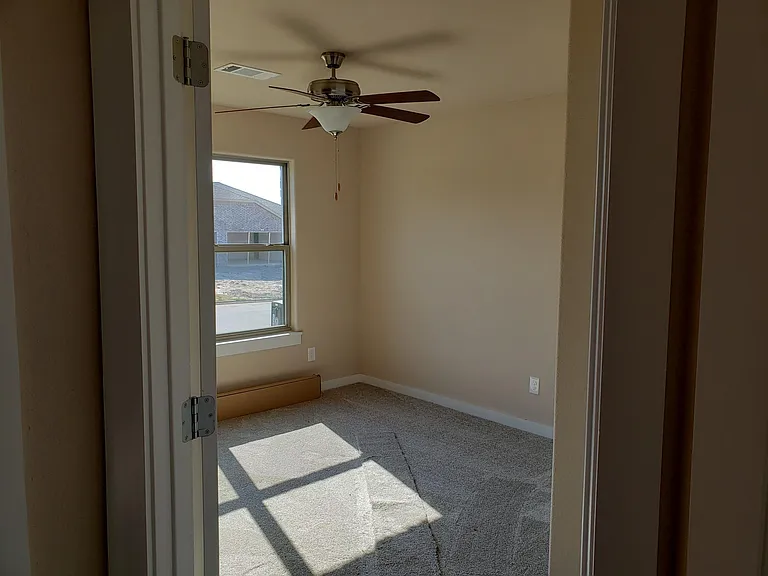 433 Red Robin St #433 — Photo 13