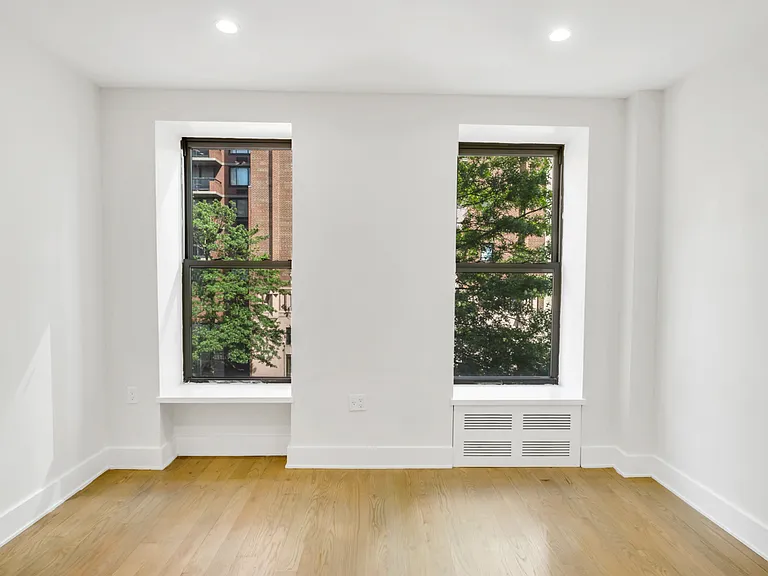 1167 2nd Ave #3N — Photo 5