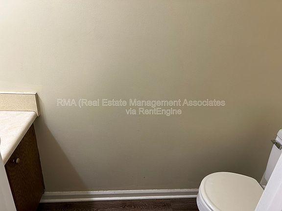 4th image of 128 Westwind Ct