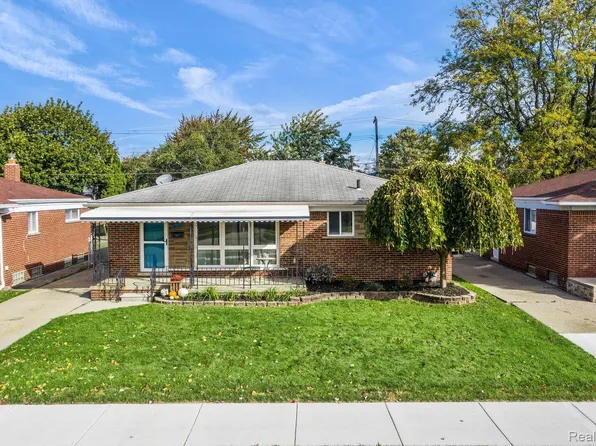 18137 Airport Rd, Fraser, MI 48026