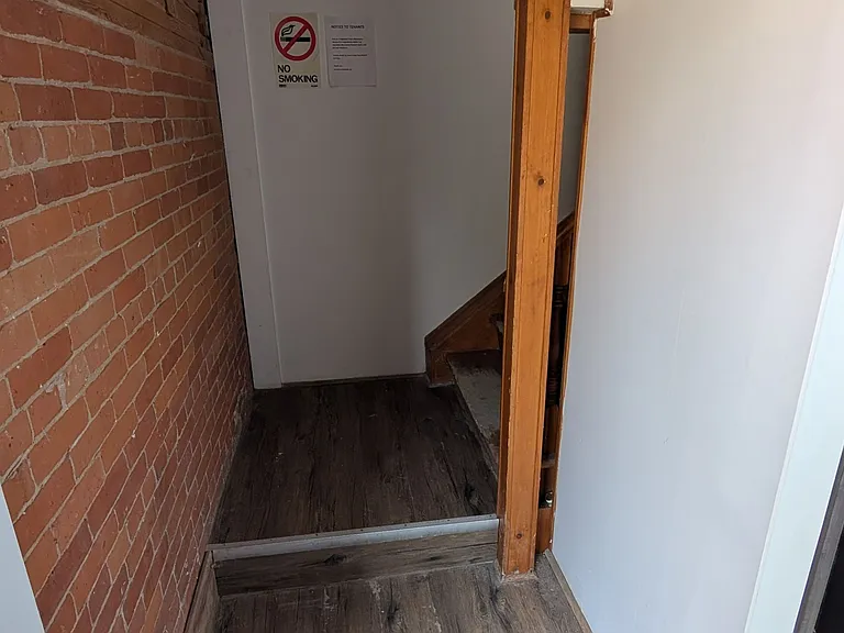 6 Louisa St E #1 — Photo 16