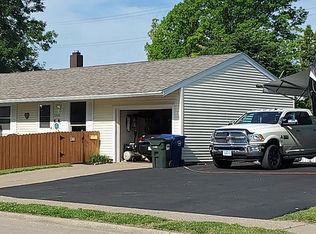 3304 Adams St, Davenport, IA 52807