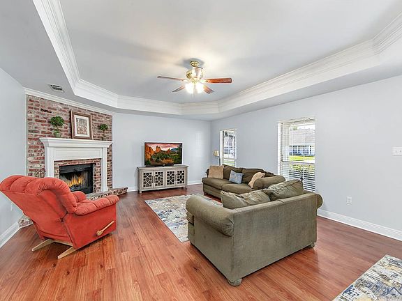 5th image of 505 Vanessa Dr