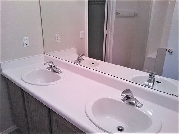 5th image of 11332 W Hutton Dr
