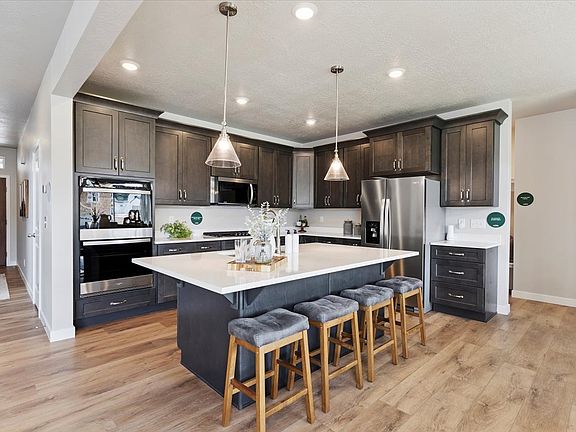 4th image of 5209 S Paramount Dr W #327