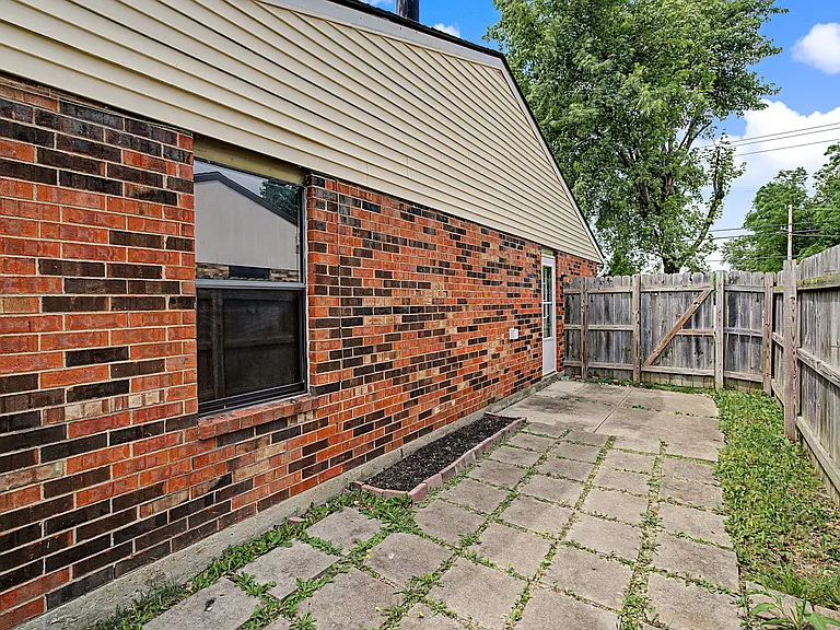 6334 Shull Rd — Photo 27