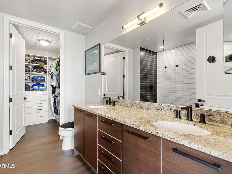 1 E Lexington Ave #503 — Photo 18
