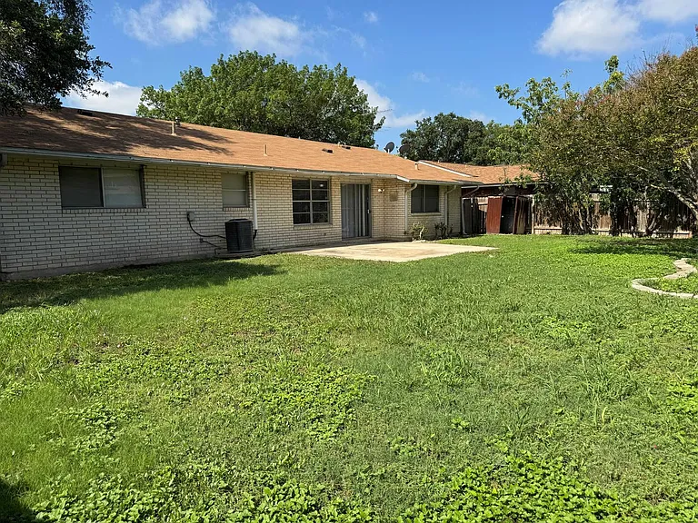 6919 Moon Lake Dr — Photo 25