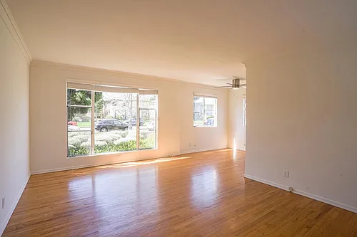 3186-92 Barrington Ave #3192-A Photo 1