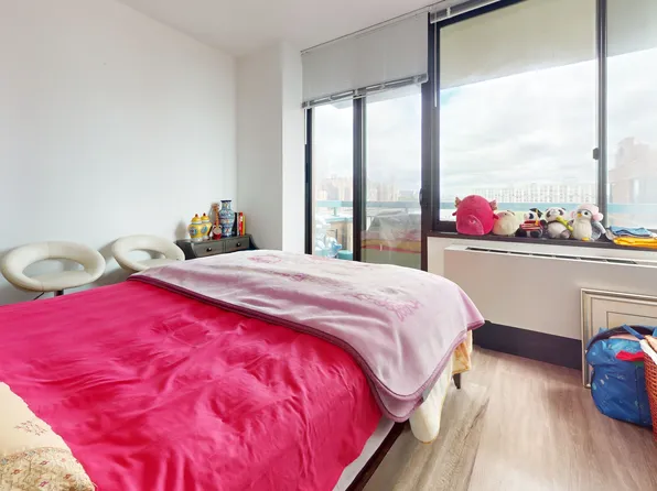 30 River Road image 4 of 14