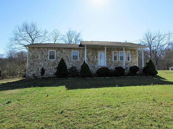 2nd image of 218 Echo Ln