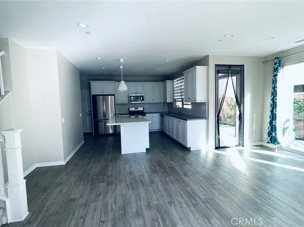 140 Parkwood, Irvine, CA 92620