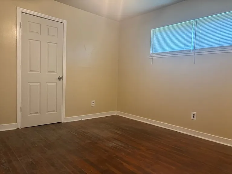 1527 Maria Dr — Photo 10
