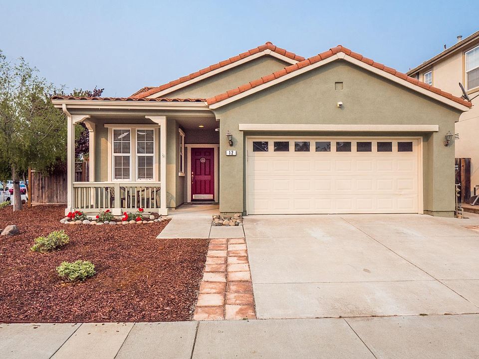 1st image of 12 Pelican Dr