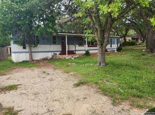 520 Royal Oak, Canyon Lake, TX 78133