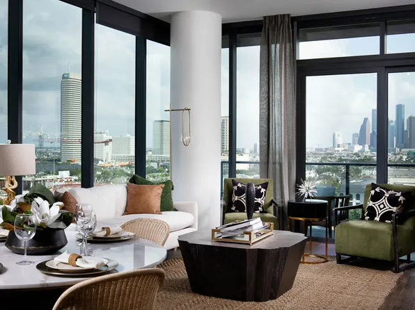 (undisclosed Address), Houston, TX 77019