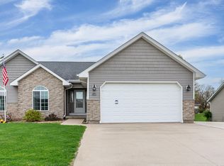 310B York St, Wilton, IA 52778