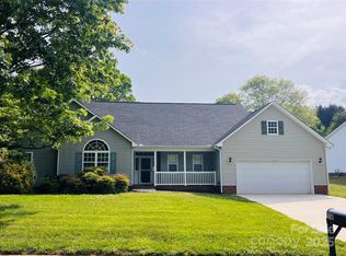 318 Linsbury Ct, Gastonia, NC 28056