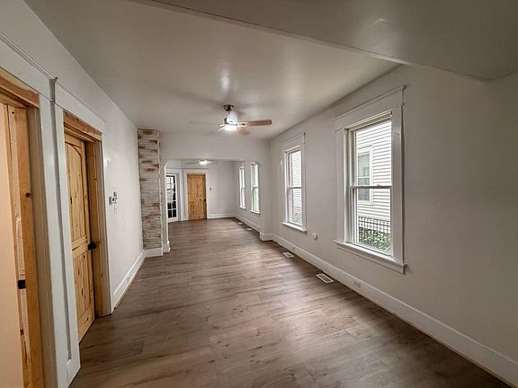 3rd image of 722 E 7th St #1STFL