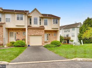 26 Cherry Ct, Lafayette Hill, PA 19444