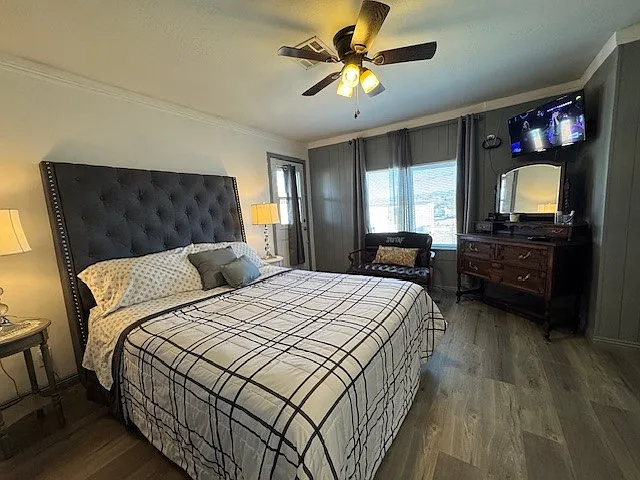 1682 Colina Dr — Photo 13