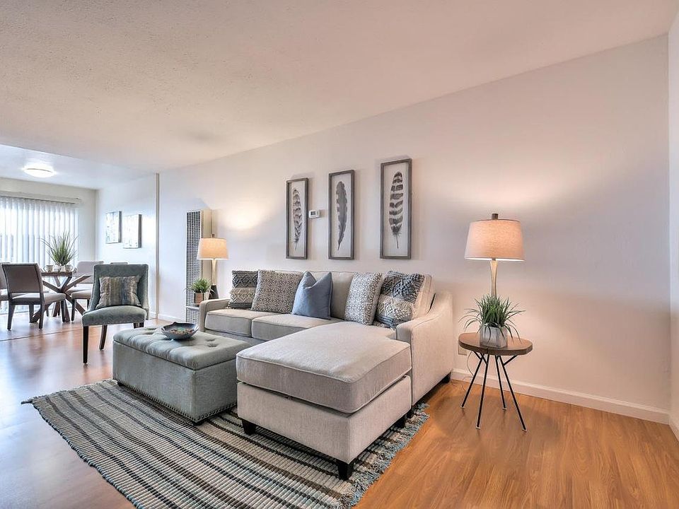 1st image of 640 Arbutus Ave APT 2
