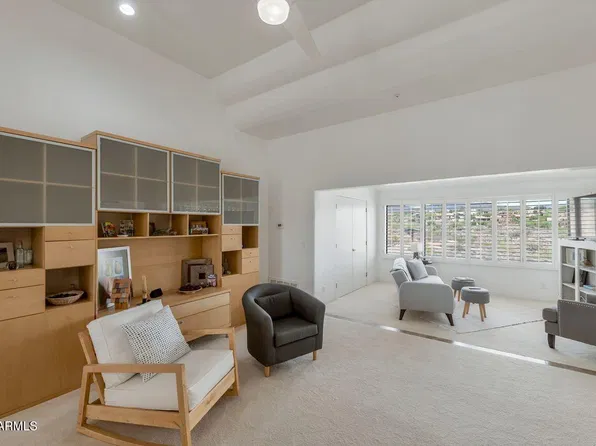 16107 E EMERALD Drive #204, Fountain Hills, AZ 85268