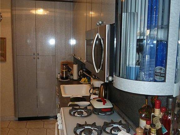 5th image of 440 Neptune Ave APT 17D