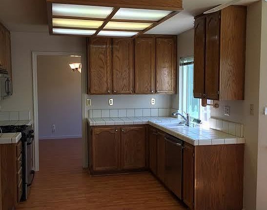 3rd image of 623 Lunardi Way