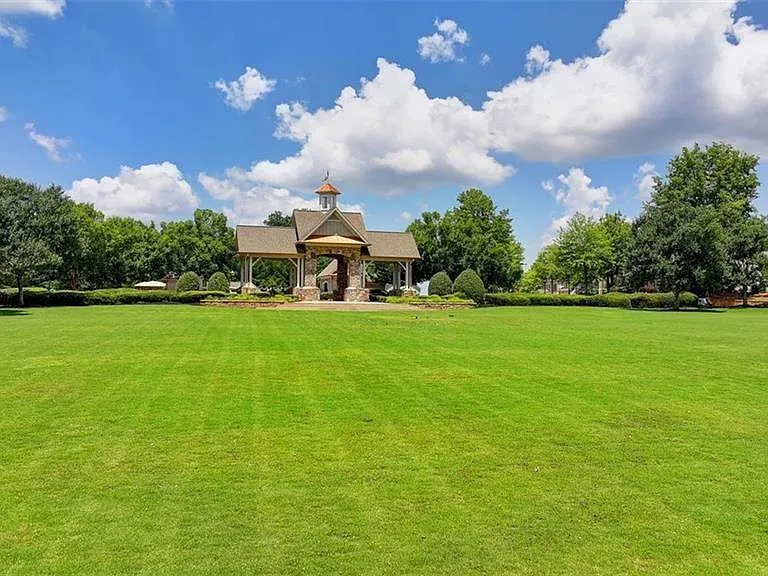 4598 Arbor Crest Pl — Photo 24