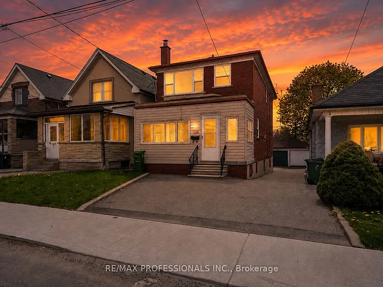 35A Bowie Ave #UPPER — Photo 23