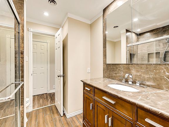 2nd image of 4023 Wycliff Ave #20L