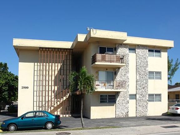 3rd image of 2999 W Flagler St #6