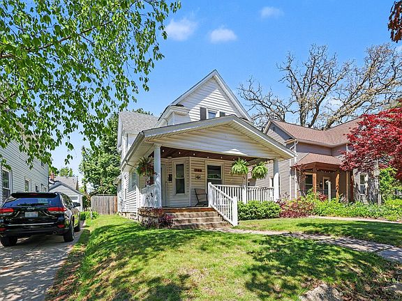 2nd image of 749 Lockwood St NE