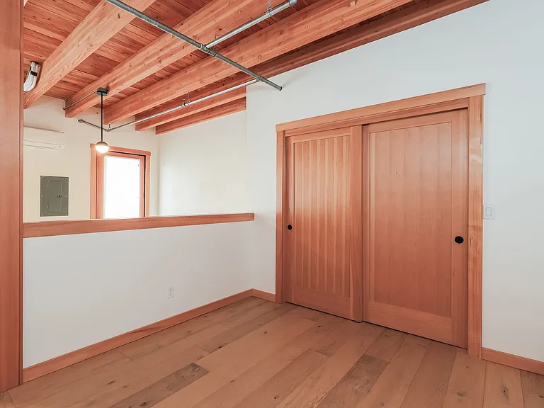 1515 N Rosa Parks Way — Photo 14
