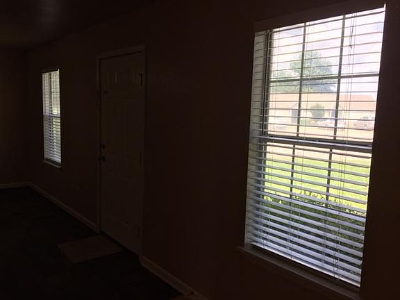 4th image of 1304 Industrial Park Dr APT 22