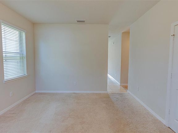 4th image of 5909 Sweet Birch Dr
