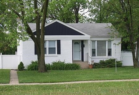 2nd image of 8344 Caldwell Ave