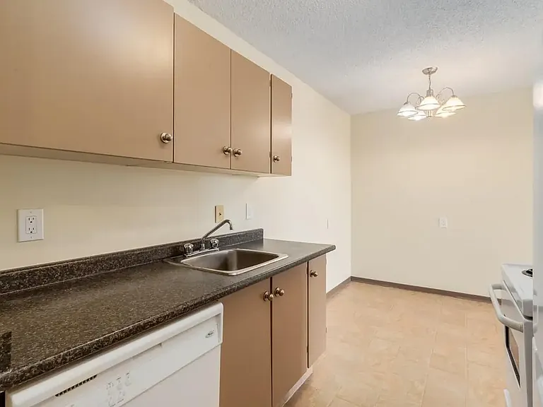 505 56th Ave SW #215 — Photo 37