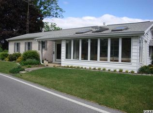 141 Clemson Dr, Carlisle, PA 17013