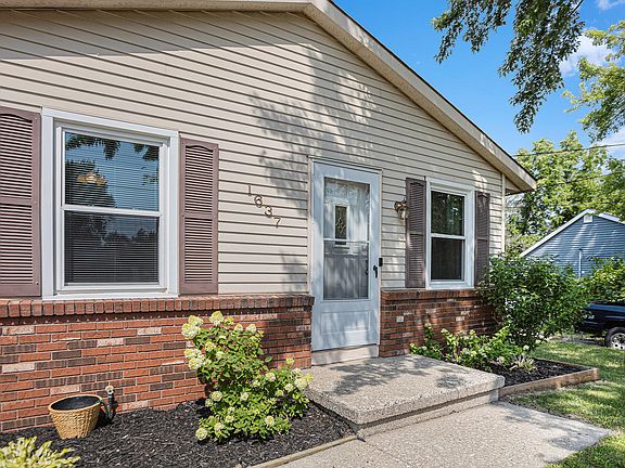 4th image of 1637 Hanchett Ave NW