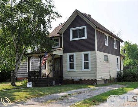 1218Howard Front.jpg