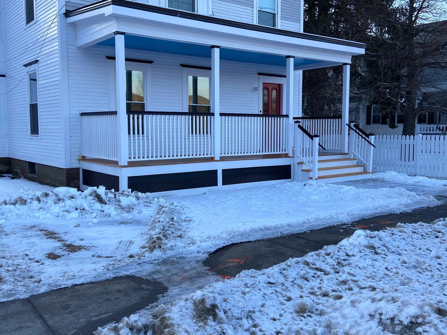 2 bed, 1.5 bath, 1180 sqft, $1,300 — Photo 1